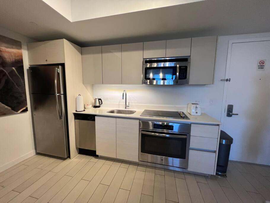 Beachwalk Luxury Panoramic View - 805 A