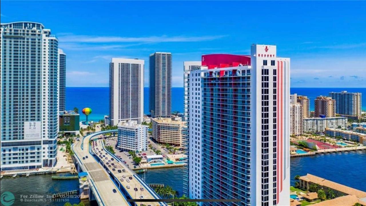 Beachwalk Luxury Panoramic View - 805 A